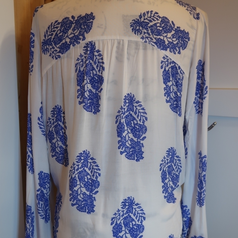 Boho Blue White Wrap Blouse Tassel Tie Peasant Top NWT S - Picture 5 of 5